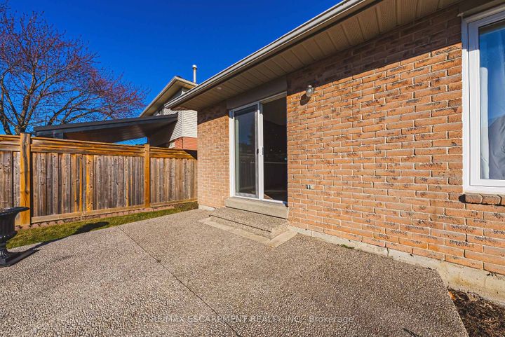 Photo 39 at 103 Broughton Avenue, Broughton, Hamilton