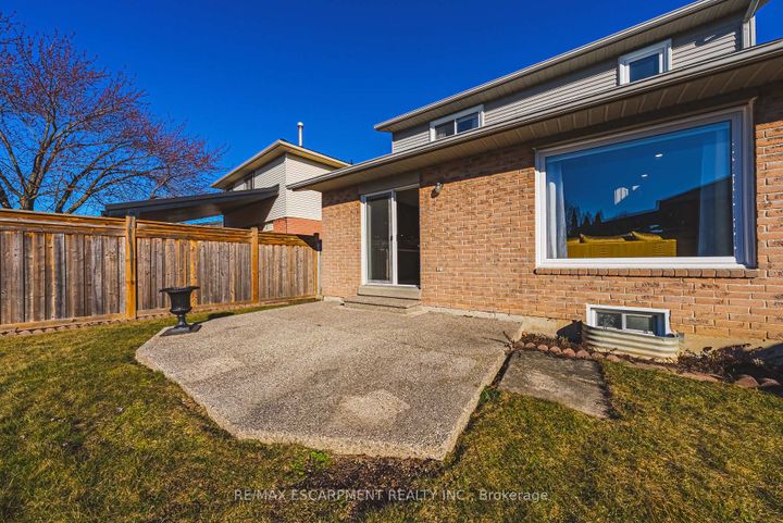 Photo 40 at 103 Broughton Avenue, Broughton, Hamilton