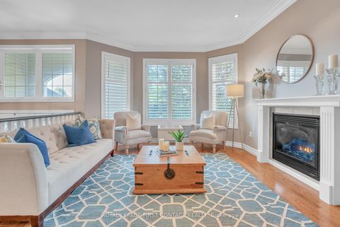 Photo 3 at 28 Windsor Crescent, Shore, Barrie