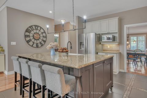 Photo 7 at 28 Windsor Crescent, Shore, Barrie