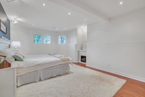 Photo 28 at 28 Windsor Crescent, Shore, Barrie