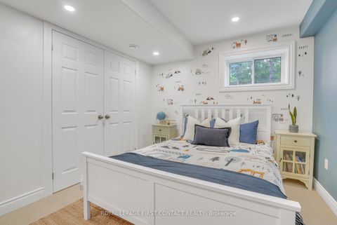 Photo 34 at 28 Windsor Crescent, Shore, Barrie