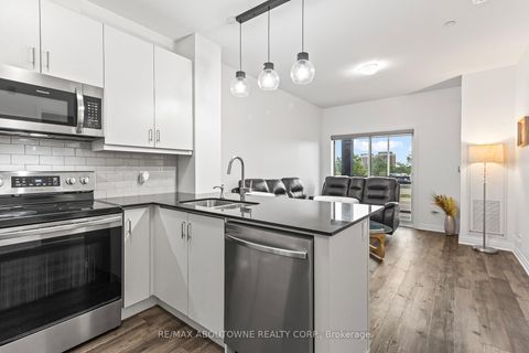 Photo 6 at 121 - 102 Grovewood Common, GO Glenorchy, Oakville