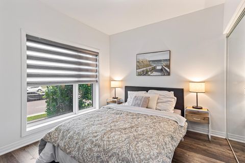 Photo 12 at 121 - 102 Grovewood Common, GO Glenorchy, Oakville