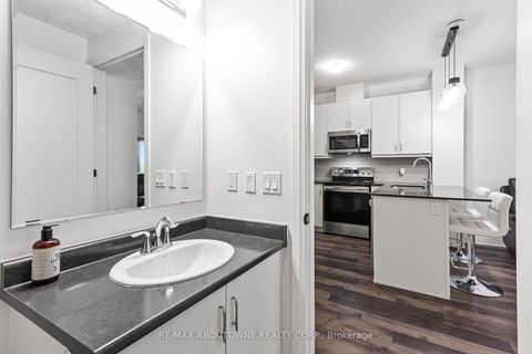 Photo 15 at 121 - 102 Grovewood Common, GO Glenorchy, Oakville