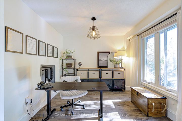 Photo 6 at 6 Mays Crescent, Waterdown, Hamilton