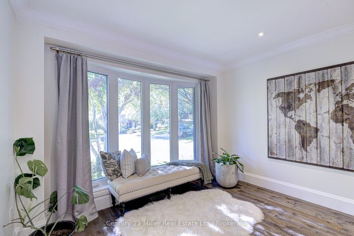 Photo 8 at 6 Mays Crescent, Waterdown, Hamilton