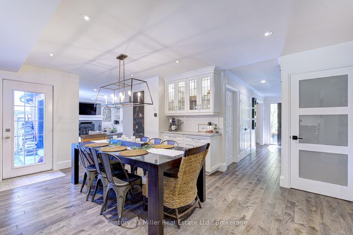 Photo 13 at 6 Mays Crescent, Waterdown, Hamilton