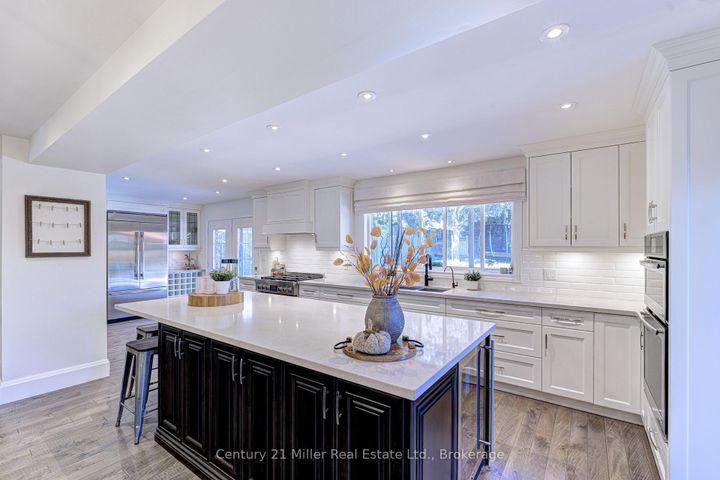 Photo 18 at 6 Mays Crescent, Waterdown, Hamilton