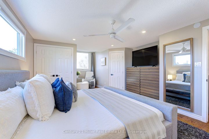 Photo 32 at 6 Mays Crescent, Waterdown, Hamilton