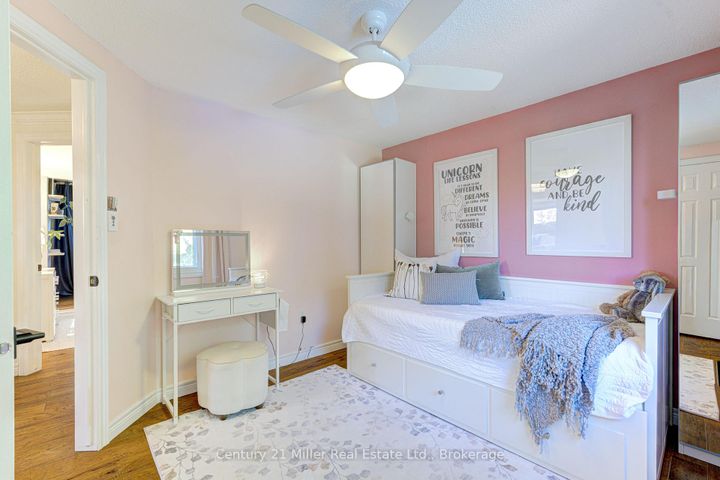 Photo 34 at 6 Mays Crescent, Waterdown, Hamilton