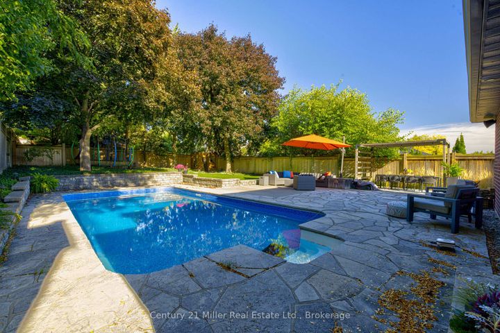 Photo 44 at 6 Mays Crescent, Waterdown, Hamilton