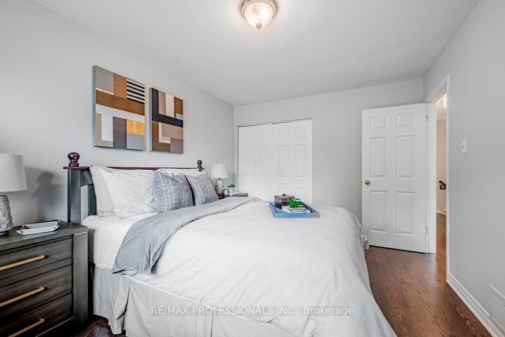 Photo 22 at 41 - 1180 Mississauga Valley Boulevard, Mississauga Valleys, Mississauga