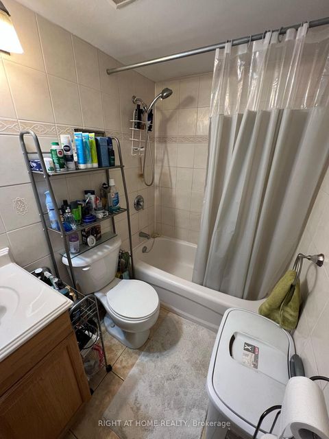 Photo 6 at 1812 - 360 Ridelle Avenue, Belgravia, Toronto