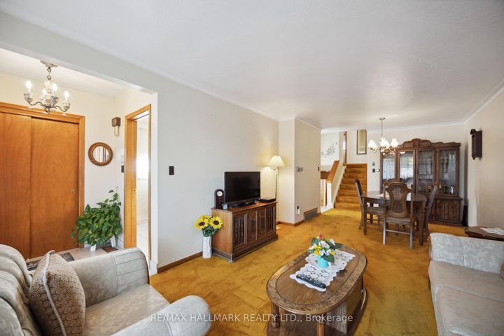 Photo 14 at 23 Lockington Court, Humbermede, Toronto