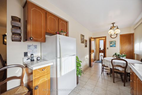 Photo 6 at 23 Lockington Court, Humbermede, Toronto
