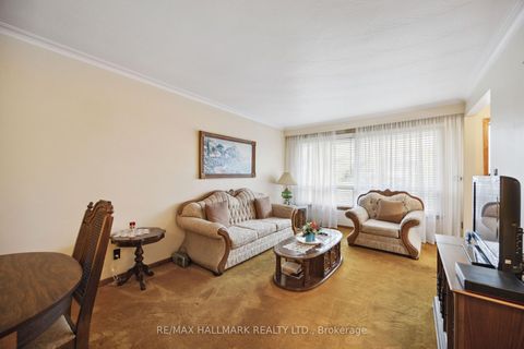 Photo 12 at 23 Lockington Court, Humbermede, Toronto