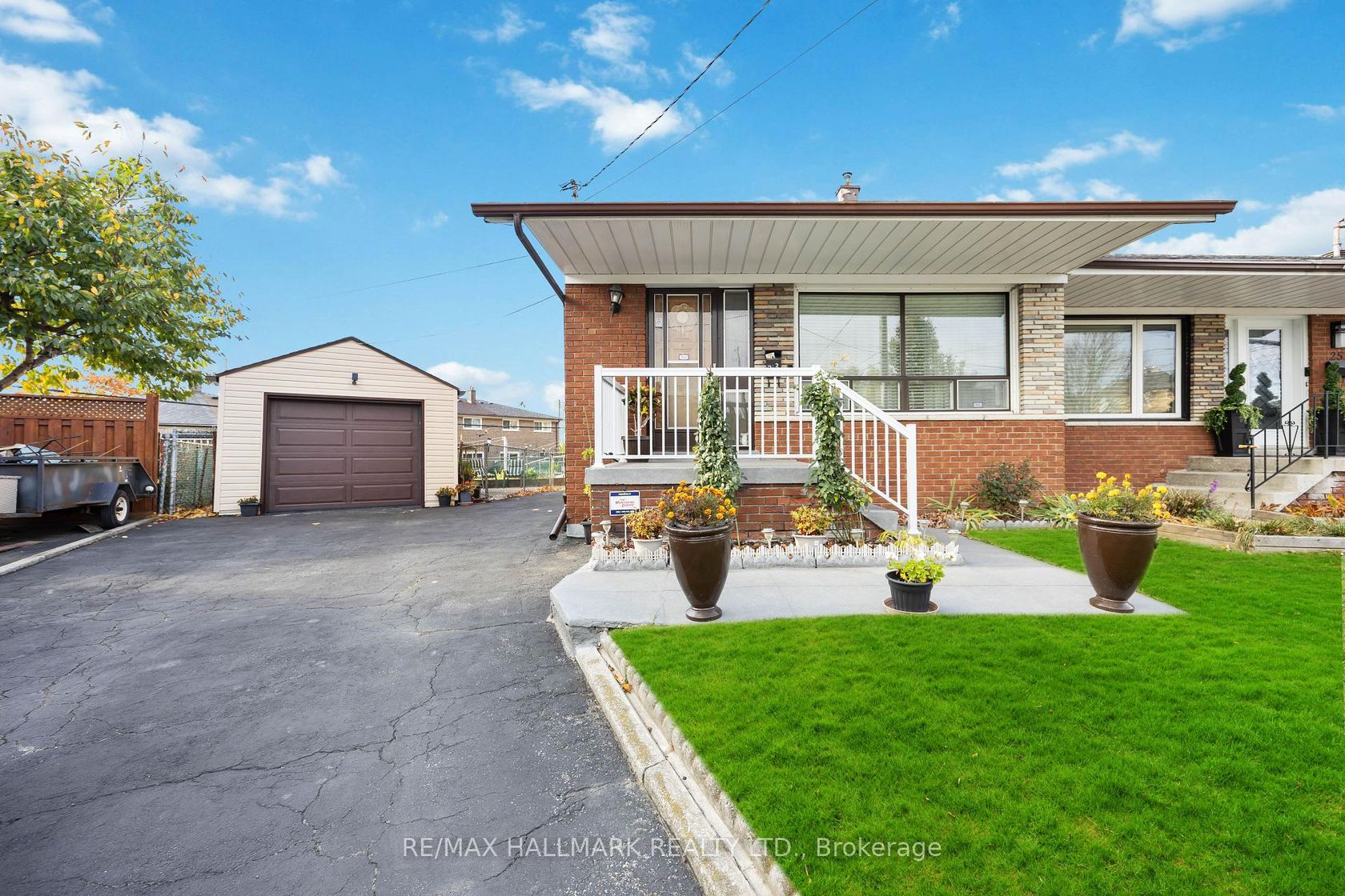 23 Lockington Court, Humbermede, Toronto 2