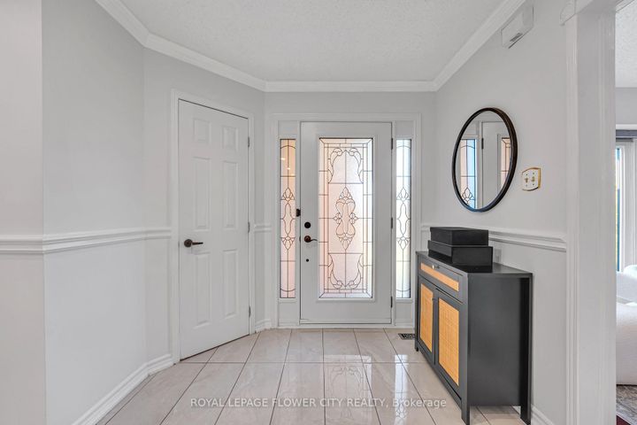 Photo 1 at 3278 Waxwing Drive, Lisgar, Mississauga