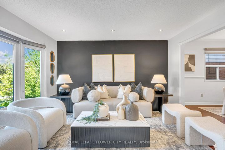 Photo 3 at 3278 Waxwing Drive, Lisgar, Mississauga