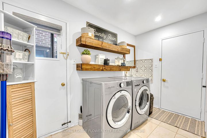 Photo 16 at 3278 Waxwing Drive, Lisgar, Mississauga