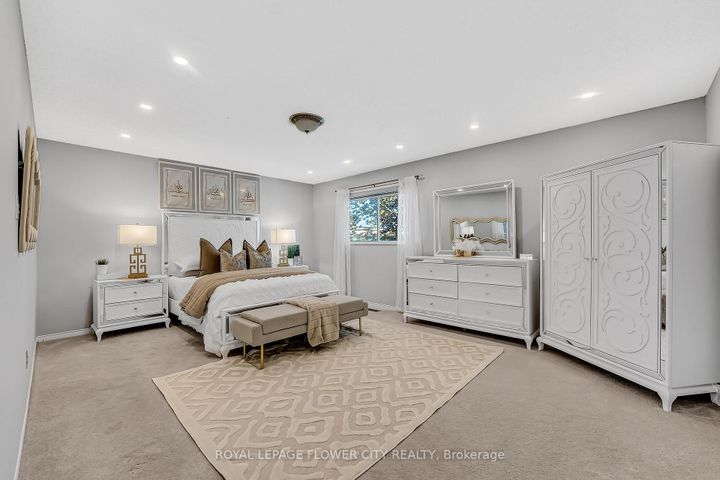 Photo 20 at 3278 Waxwing Drive, Lisgar, Mississauga