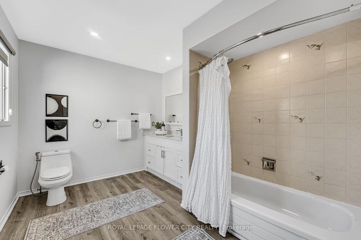 Photo 23 at 3278 Waxwing Drive, Lisgar, Mississauga