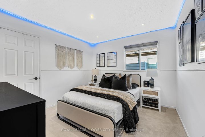 Photo 24 at 3278 Waxwing Drive, Lisgar, Mississauga