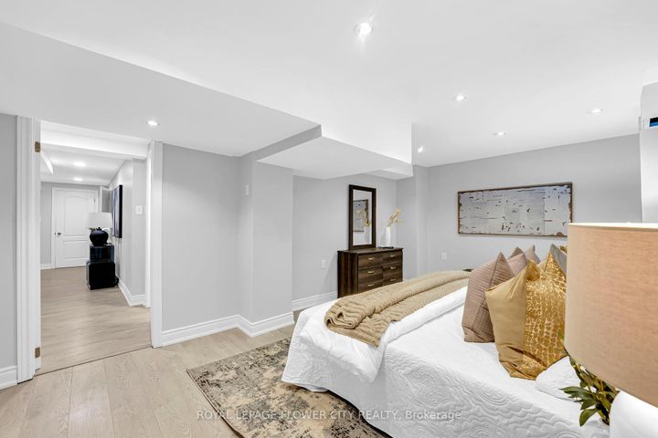 Photo 37 at 3278 Waxwing Drive, Lisgar, Mississauga