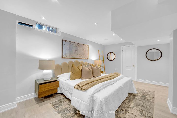 Photo 38 at 3278 Waxwing Drive, Lisgar, Mississauga