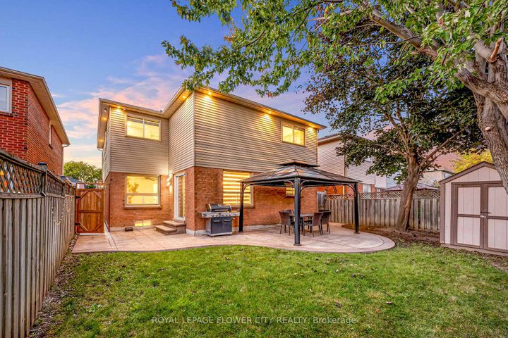 Photo 40 at 3278 Waxwing Drive, Lisgar, Mississauga