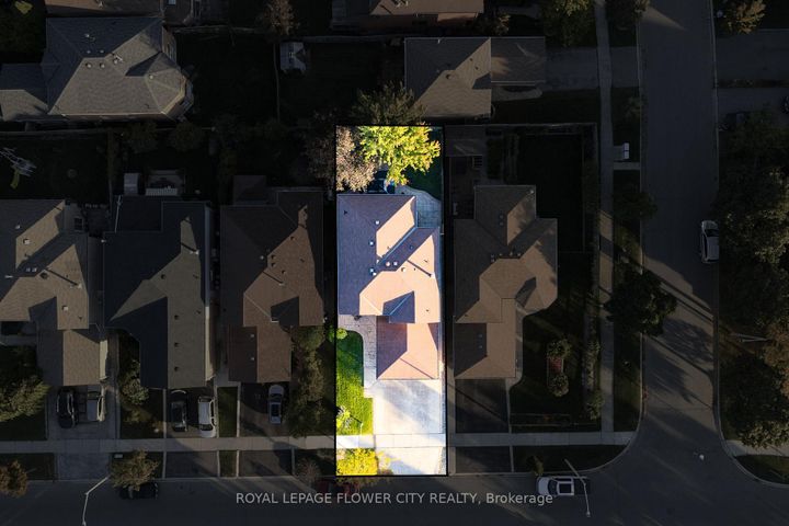 Photo 41 at 3278 Waxwing Drive, Lisgar, Mississauga