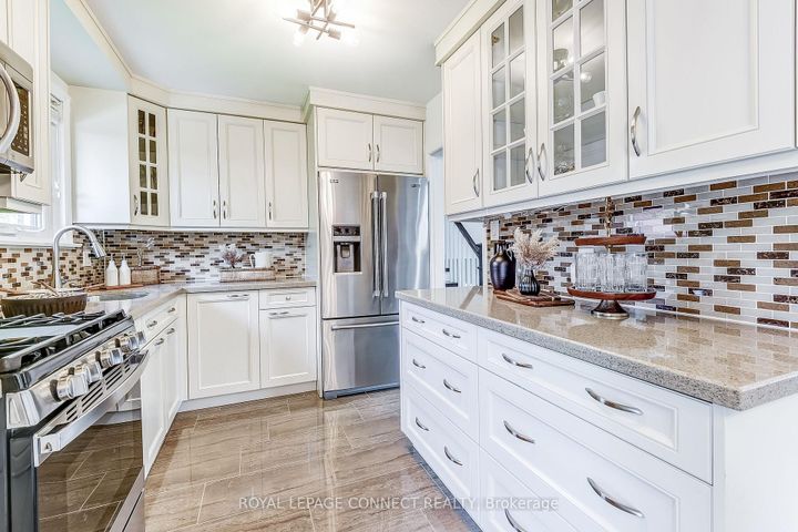 Photo 9 at 22 Ravine Park Crescent, Rouge E10, Toronto