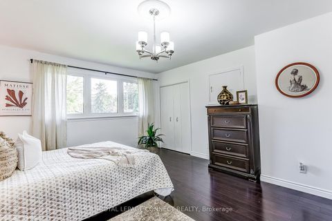 Photo 14 at 22 Ravine Park Crescent, Rouge E10, Toronto