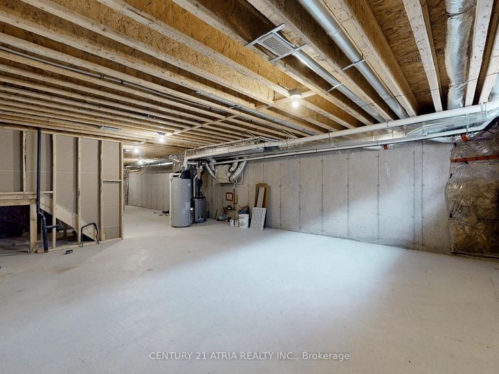 Photo 24 at 8 Moonseed Lane, Oak Ridges Lake Wilcox, Richmond Hill