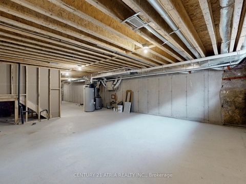 Photo 24 at 8 Moonseed Lane, Oak Ridges Lake Wilcox, Richmond Hill