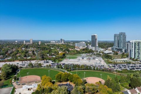 Photo 4 at 1520 - 25 Greenview Avenue, Newtonbrook West, Toronto