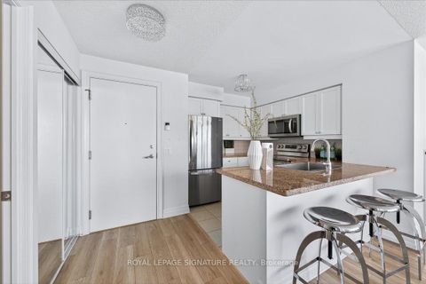 Photo 18 at 1520 - 25 Greenview Avenue, Newtonbrook West, Toronto