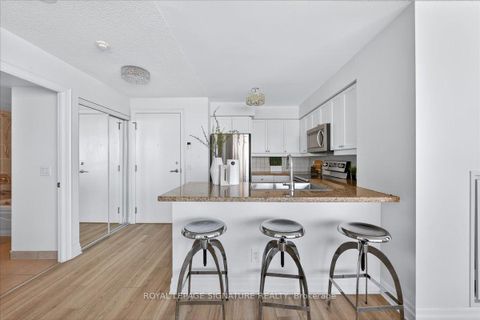 Photo 19 at 1520 - 25 Greenview Avenue, Newtonbrook West, Toronto