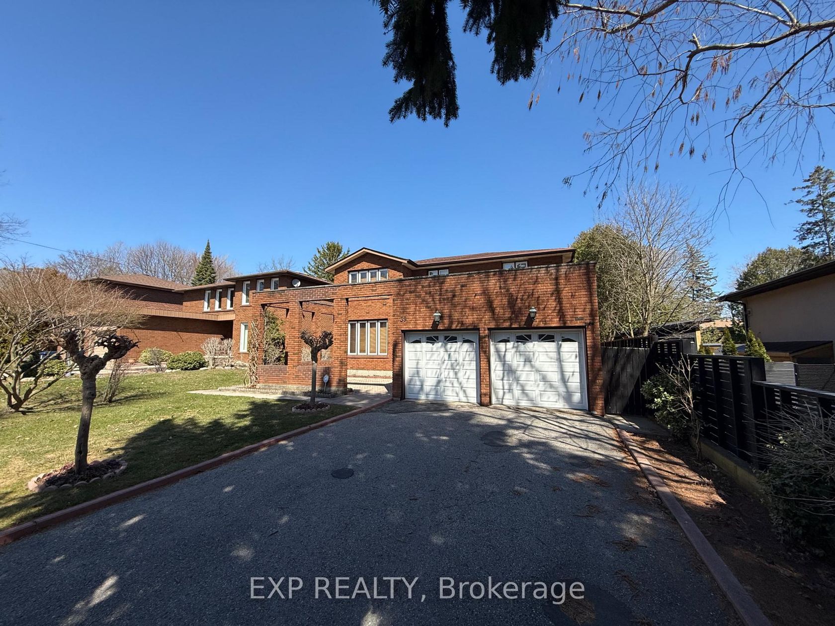 39 Watson Street, Highland Creek, Toronto by Loree Meneguzzi Real Estate 39 Watson Street, Highland Creek, Toronto