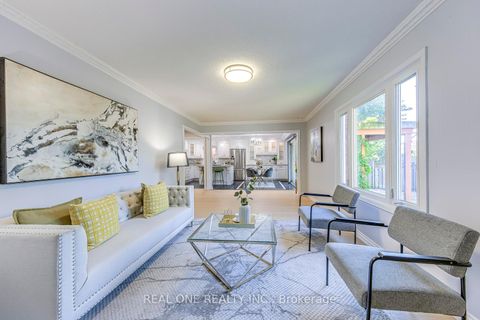 Photo 18 at 403 Glenashton Drive, WC Wedgewood Creek, Oakville