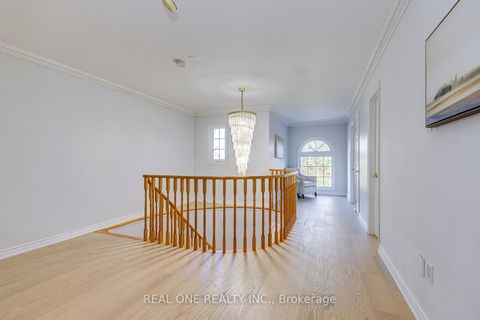Photo 23 at 403 Glenashton Drive, WC Wedgewood Creek, Oakville