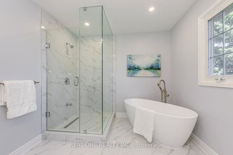 Photo 29 at 403 Glenashton Drive, WC Wedgewood Creek, Oakville