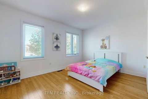 Photo 21 at 24 Lucerne Drive, Vellore Village, Vaughan