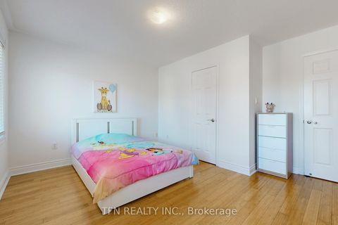 Photo 23 at 24 Lucerne Drive, Vellore Village, Vaughan