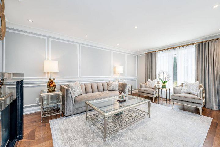 Photo 6 at 38 Beckenridge Drive, Milliken Mills East, Markham