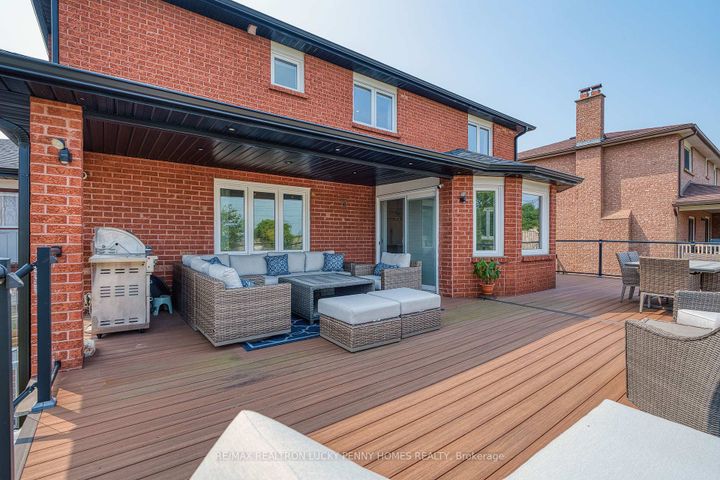Photo 41 at 38 Beckenridge Drive, Milliken Mills East, Markham