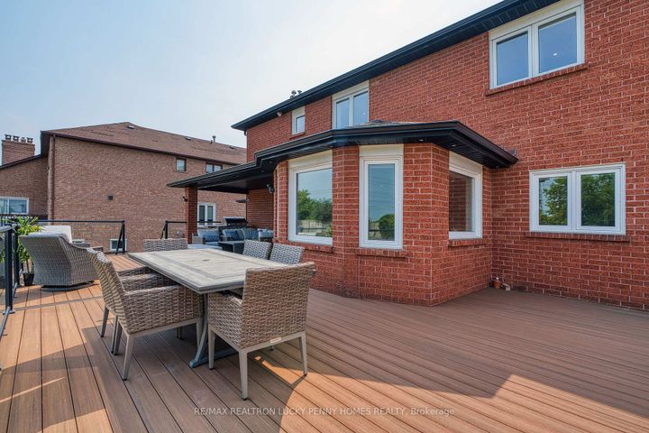 Photo 42 at 38 Beckenridge Drive, Milliken Mills East, Markham