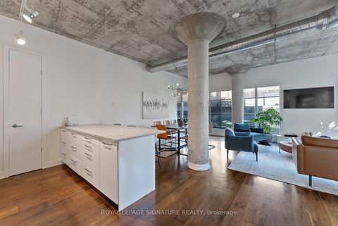 Photo 4 at 201 - 66 Portland Street, Waterfront Communities C1, Toronto