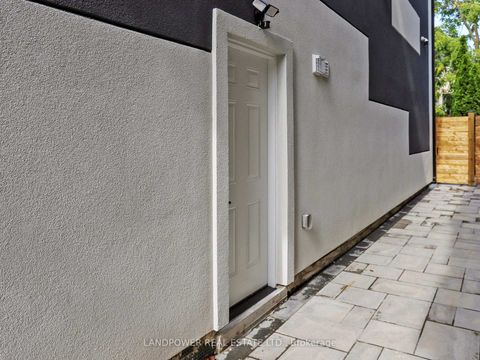 Photo 25 at 214 Brooke Avenue, Nortown, Toronto